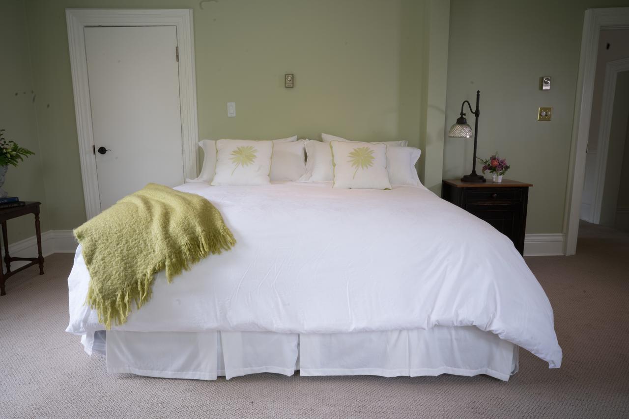 Forks Of The Credit Inn Orangeville Extérieur photo