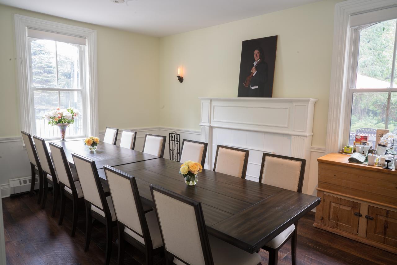 Forks Of The Credit Inn Orangeville Extérieur photo